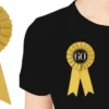 Badge 60 med satinbånd guld
