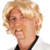 Paryk Chuck blond med overskæg